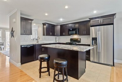 77 Pear Tree Ln, Newmarket, NH 03857 - photo 5