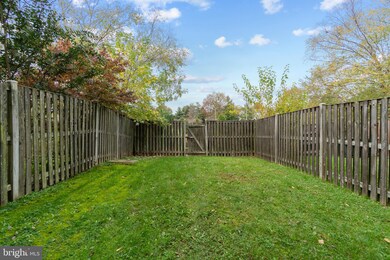 10206 Magnolia Grove Dr, Manassas, VA 20110 - photo 6