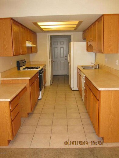 243 S Pioneer, Mesa, AZ 85204 - photo 2