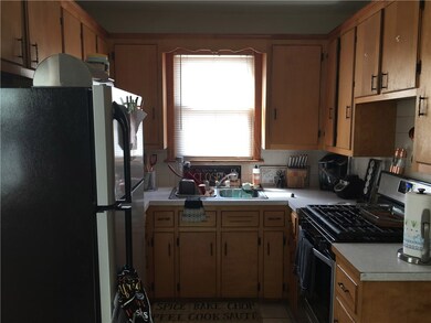 1487 Newport Ave, Pawtucket, RI 02861 - photo 2