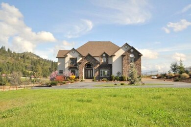 1060 Pair A Dice Ranch Rd, Jacksonville, OR 97530 - photo 2