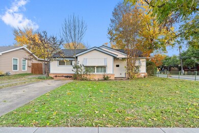 1241 Clarice St, Grand Prairie, TX 75051 - photo 3