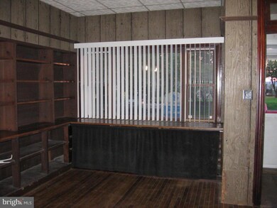 135 N 2nd St, Columbia, PA 17512 - photo 4