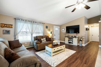 15CollinsPondWindham_01