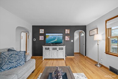 107 E Jackson St, Oswego, IL 60543 - photo 3