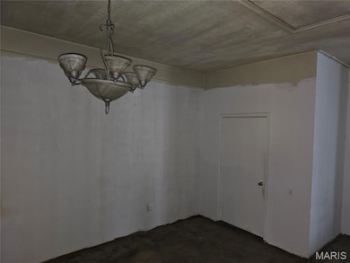 209 Russell Ave, Sikeston, MO 63801 - photo 4