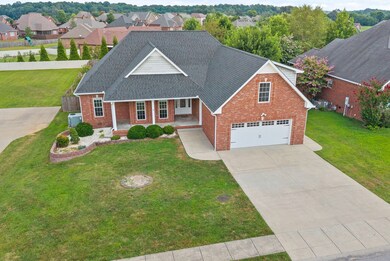 1541 Edgewater Ln, Clarksville, TN 37043 - photo 2