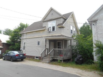 28 Summer St, Sanbornville, NH 03872 - photo 4