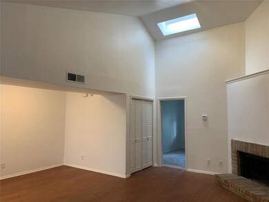 6646 E Lovers Ln unit 904, Dallas, TX 75214 - photo 2