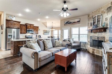 210 Timber Valley Ct, Weatherford, TX 76085 - photo 7