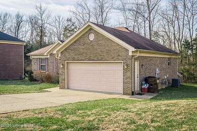 285 Berger Farm Dr, Mount Washington, KY 40047 - photo 2