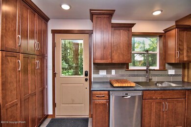 138 Raspberry Dr, Canadensis, PA 18325 - photo 7