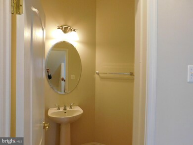 20303 Cider Barrel Dr, Germantown, MD 20876 - photo 3