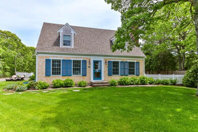 Welcome to 88 Round Cove Rd, Chatham!