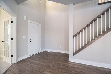 APP018-T3100-Foyer
