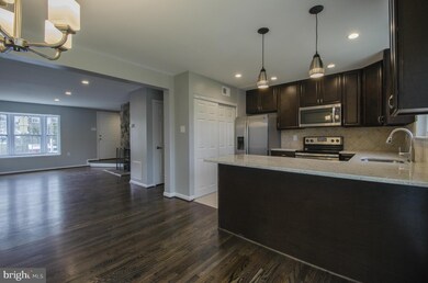 6101 Calico Pool Ln, Burke, VA 22015 - photo 3