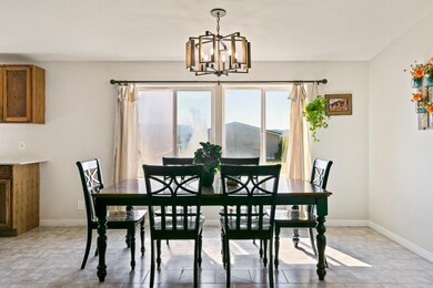 007. Dining Area View