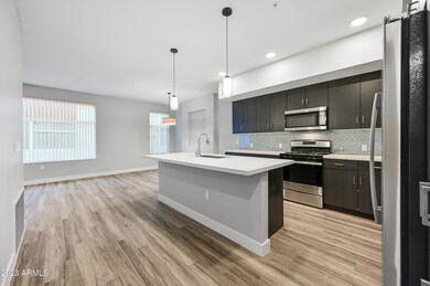 6-1027W5S-TFA-2BL-01 03 04 21 23 25 27-o