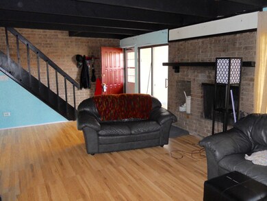 404 Kenneth Cir unit 104, Elgin, IL 60120 - photo 3