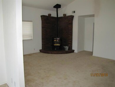 wood stove living room (Large)