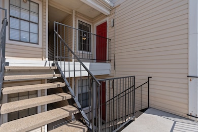 2750 Holly Hall St unit 1806, Houston, TX 77054 - photo 4