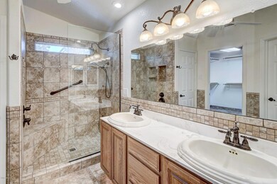 Ledbetter Master bathroom 2