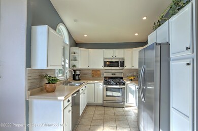 Kitchen 3