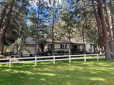 60785 Willow Creek Ct, Bend, OR 97702 - photo 2