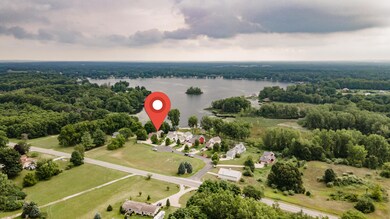 13484CottageView05