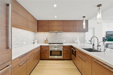 Pacific Gate unit 505, San Diego, CA 92101 - photo 6