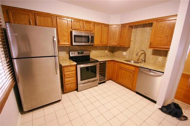 56 W Market St unit 10, Bethlehem, PA 18018 - photo 4