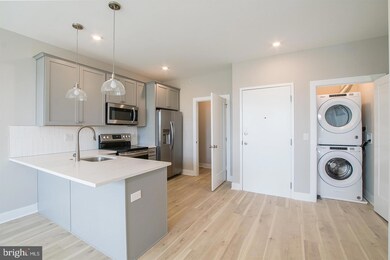 5230 Walnut St unit 5R, Philadelphia, PA 19139 - photo 5