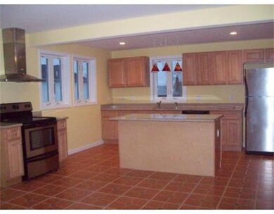 53 Osborne St unit 1, New Bedford, MA 02740 - photo 5