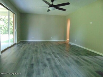 10340 Muskogee Rd, Louisville, KY 40291 - photo 5