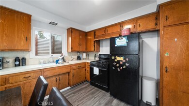 10916 Mansel Ave, Inglewood, CA 90304 - photo 7