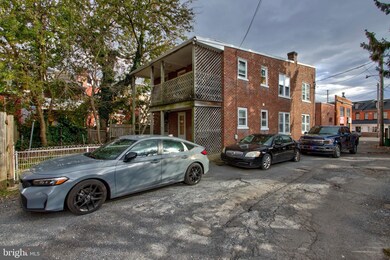 557 W Grant St, Lancaster, PA 17603 - photo 5