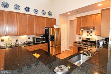 12397 Grantley Ct, Woodbridge, VA 22192 - photo 6