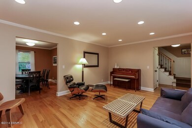 006-Living_Room-1286633-mls