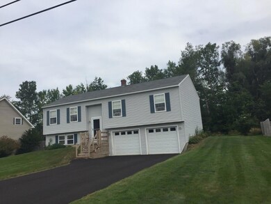 10 Daisey Ln, Hampden, ME 04444 - photo 2