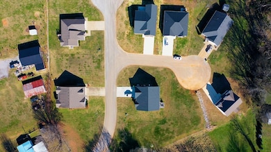 20 Dixie Bee Ct, Trenton, KY 42286 - photo 2