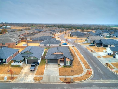 1212 SW 162nd St, Oklahoma City, OK 73170 - photo 2