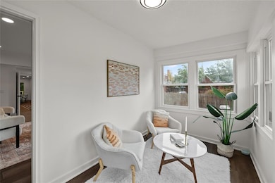 5301 Urbandale Ave, Des Moines, IA 50310 - photo 3