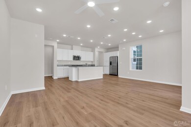 75 Depot Way, Dunellen, NJ 08812 - photo 5