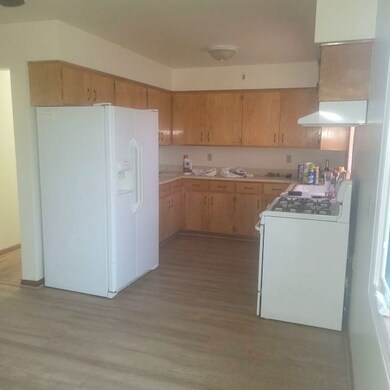 45W005 Berner Rd unit A, Hampshire, IL 60140 - photo 2