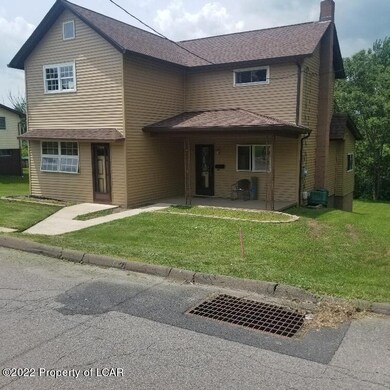 135 River St, Pittston, PA 18640 - photo 2