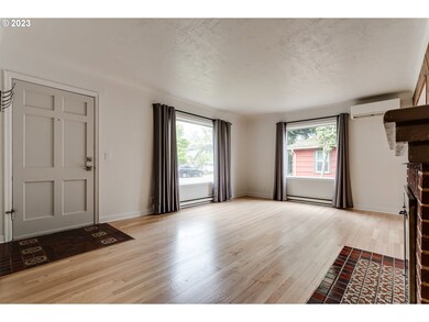 910 Fillmore St, Eugene, OR 97402 - photo 5