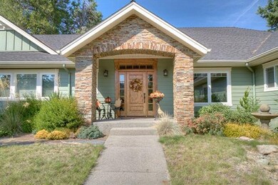 2250 Gaffney Way, Grants Pass, OR 97527 - photo 2