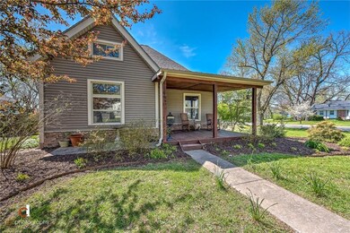 507 NW C St, Bentonville, AR 72712 - photo 2