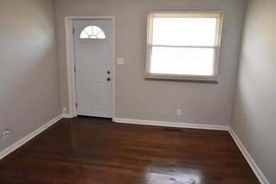 638 E Jenkins Ave unit B, Columbus, OH 43207 - photo 6