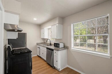 13335 Ambrose St, Houston, TX 77045 - photo 7